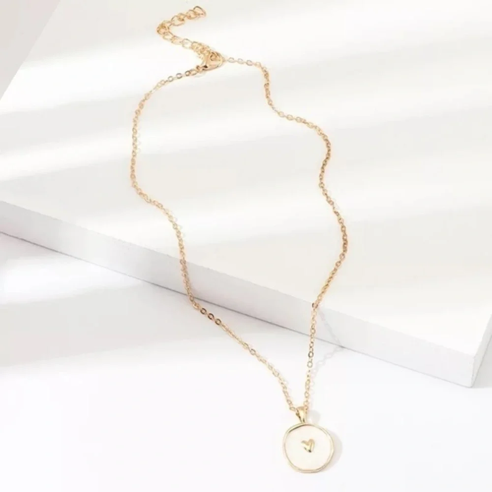 3/$30 💛 Enamel Heart Pendant Necklace